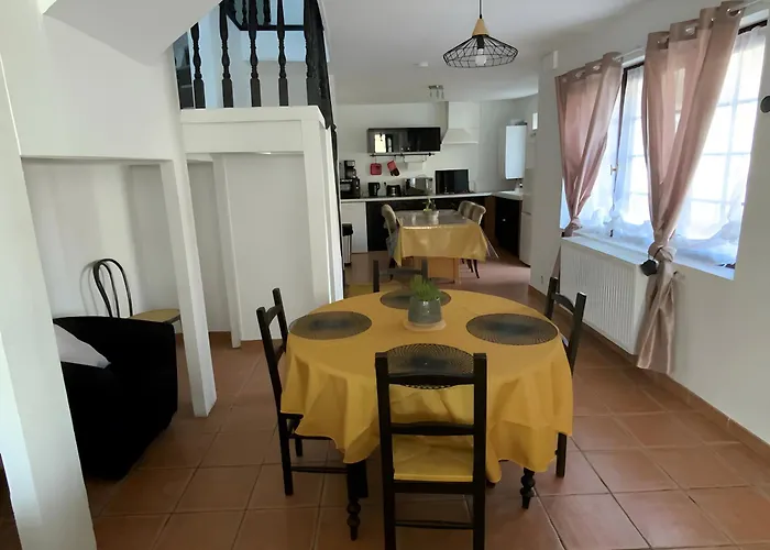 Holiday home Dans Fermette De Charme Vendin-le-Vieil