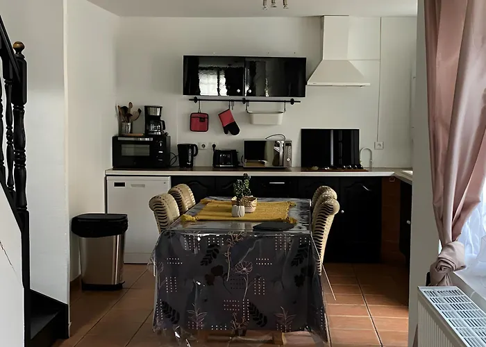 Holiday home Dans Fermette De Charme Vendin-le-Vieil