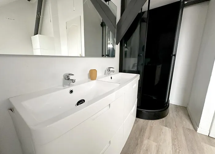 Dans Fermette De Charme * Vendin-le-Vieil